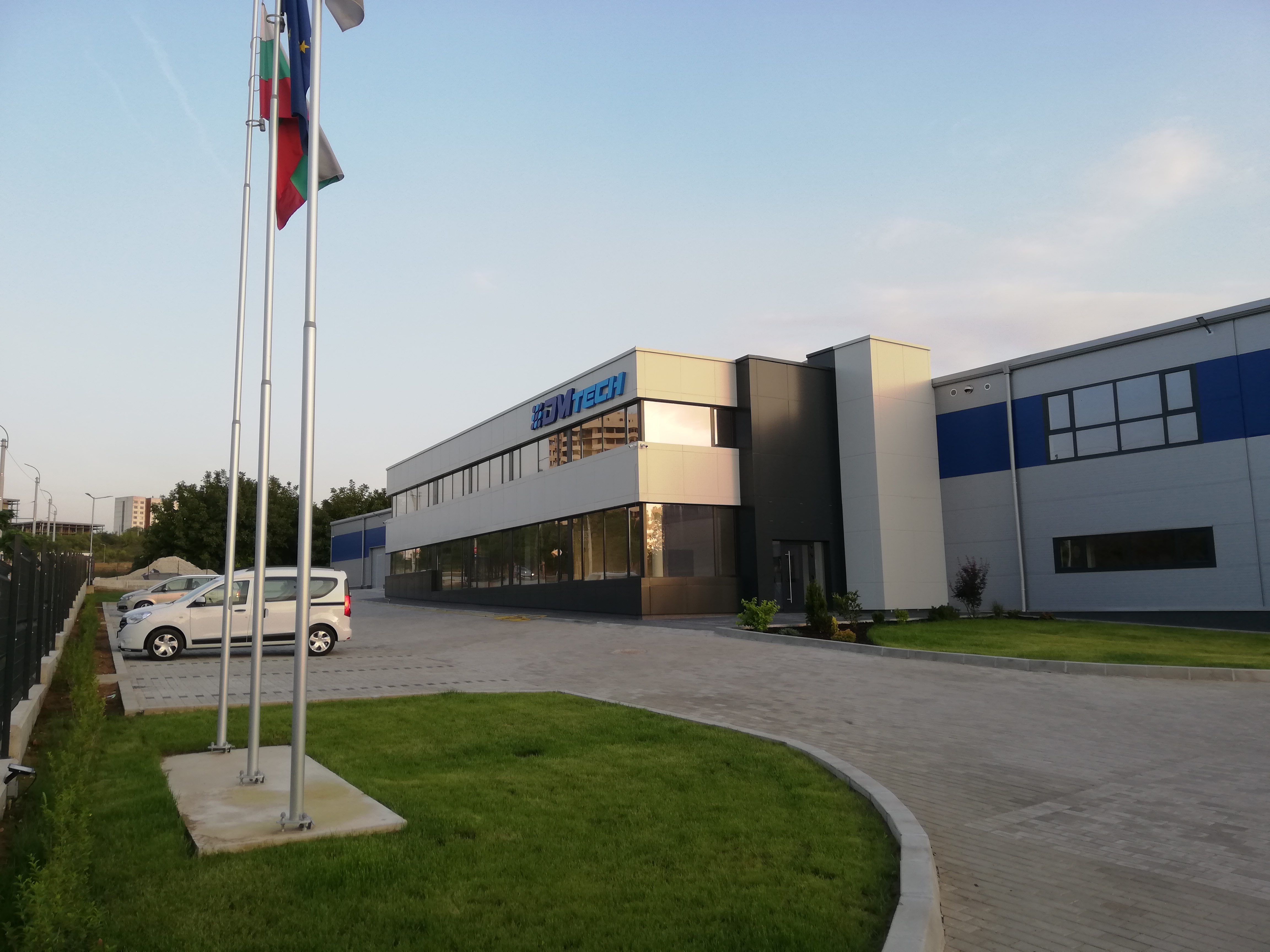 Новата производствена и административна сграда на ДМТех ЕООД